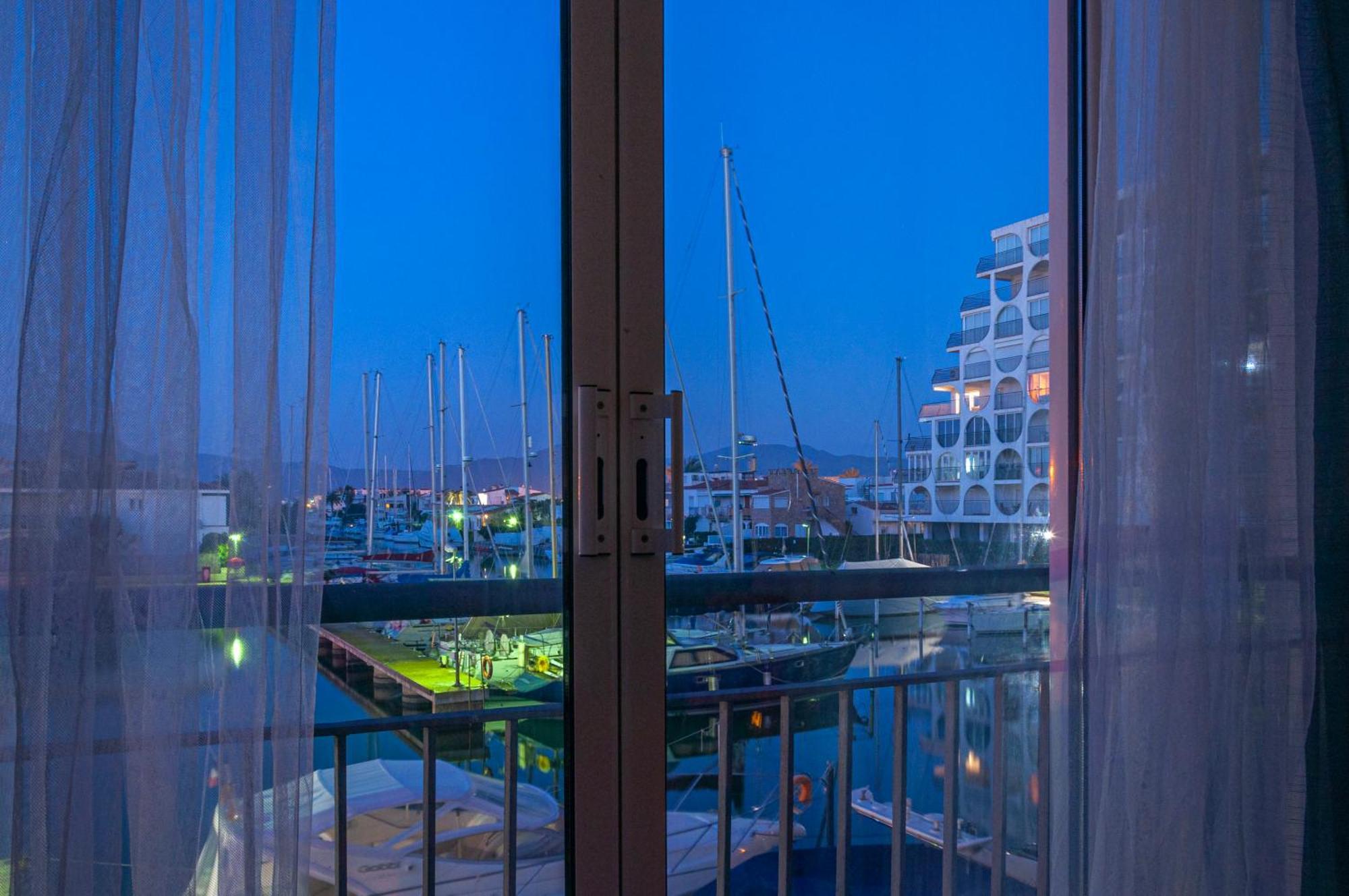 Estudio En 1ª Linea Con Vistas Al Puerto Deportivo By Insidehome Empuriabrava Kültér fotó